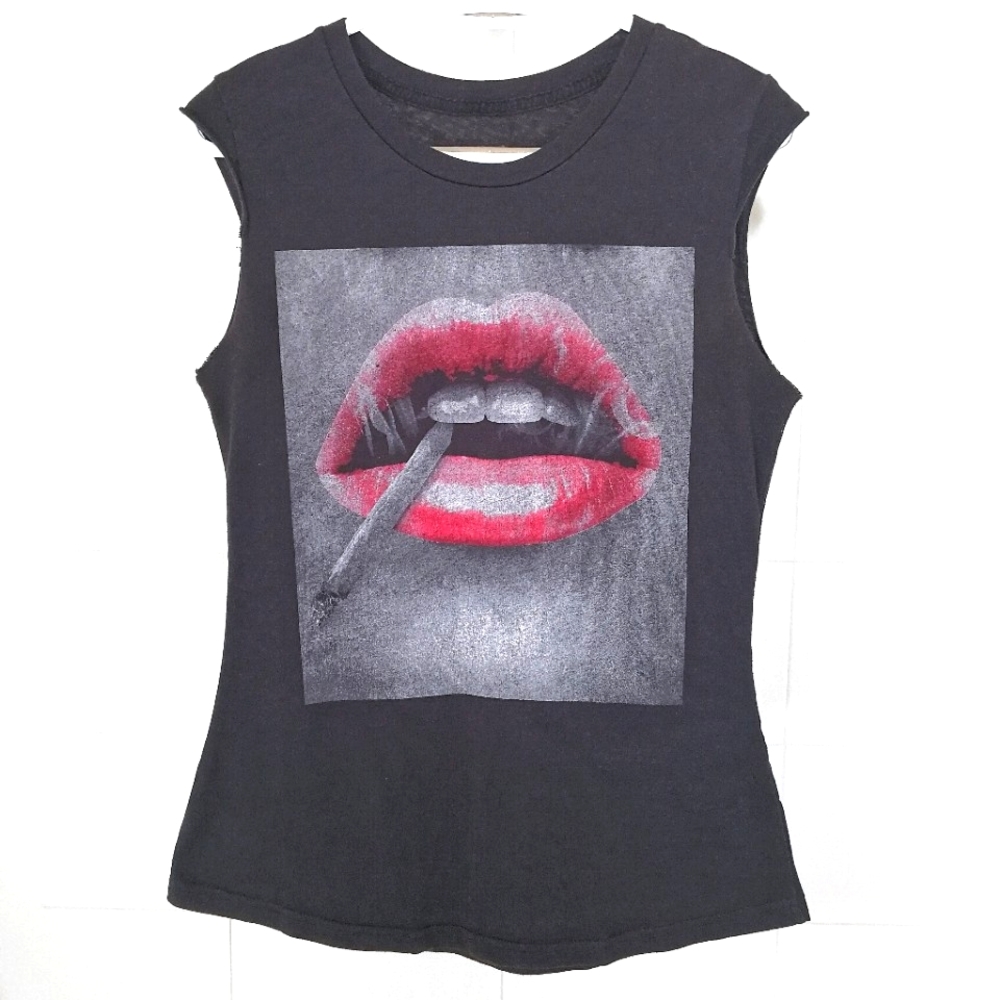 Smoking Red Lips Soft T-Shirt
